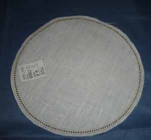Linen with crochet border 16,5 cm halfbleached